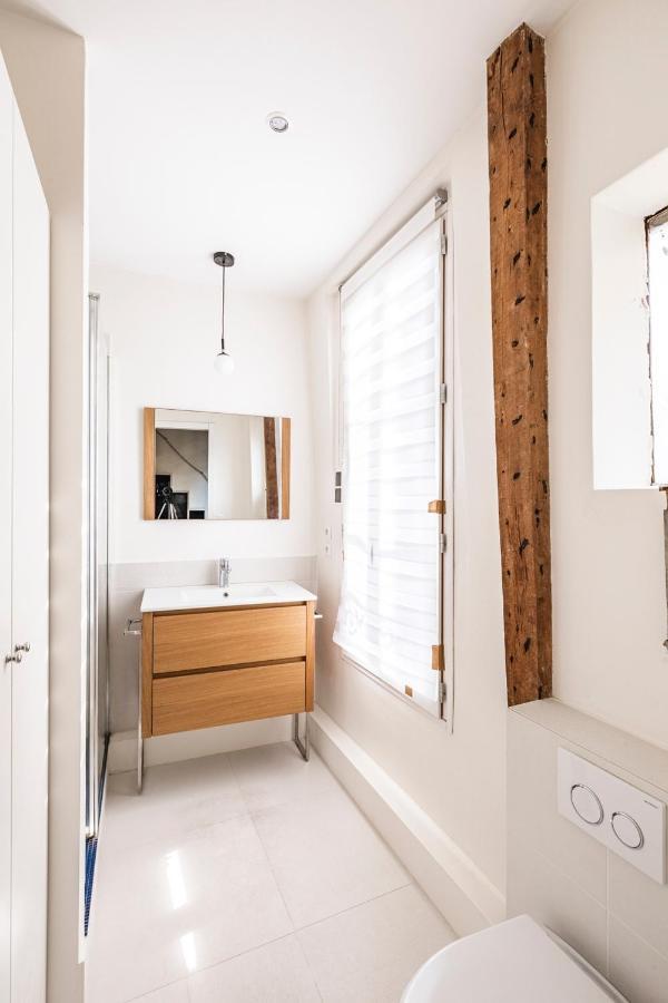 Tourville - Tres Beau Studio - Bail Mobilite Paris Extérieur photo